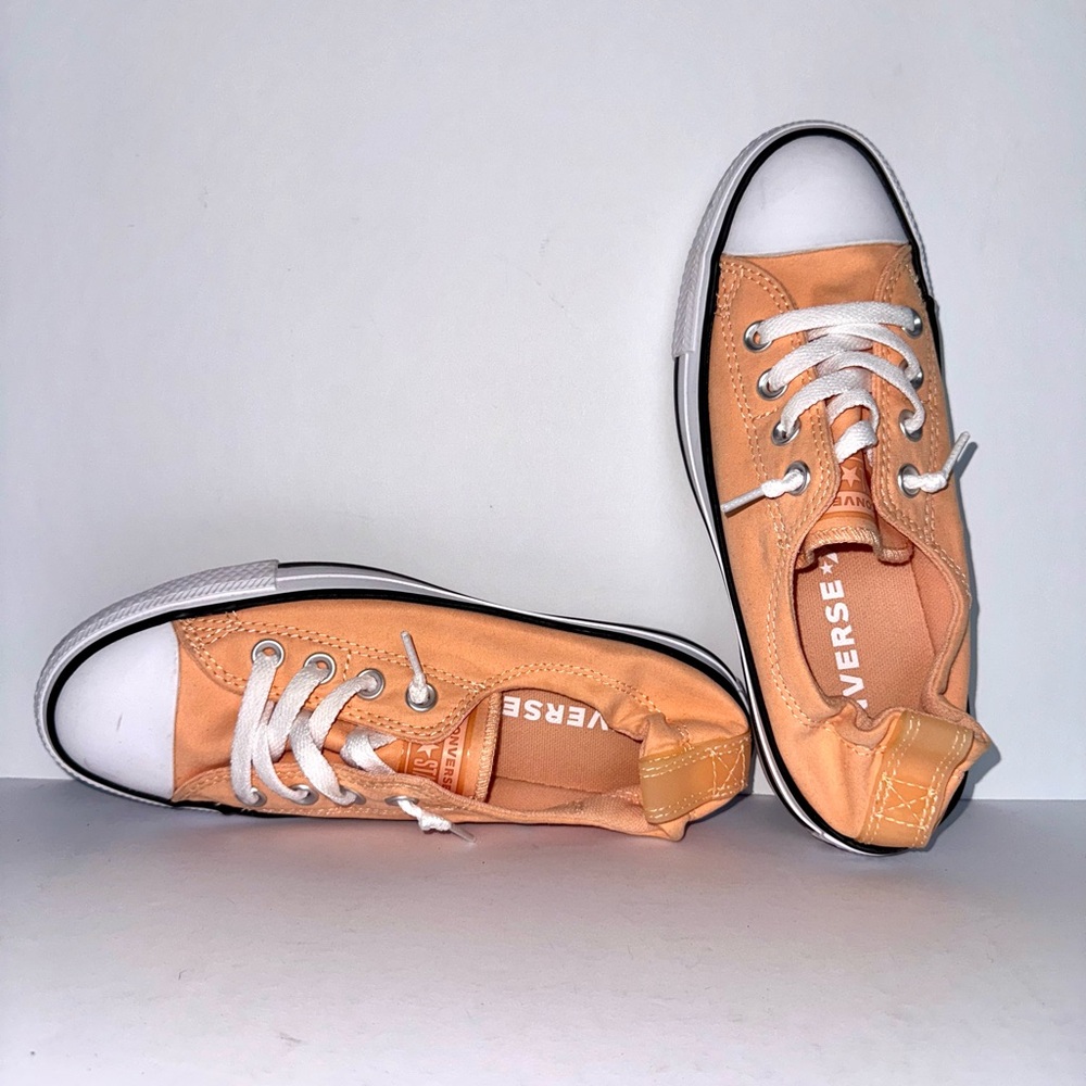 ✨ Converse Chuck Taylor | All Star Low | Peach/Soft Orange | Women’s Size 7 ✨